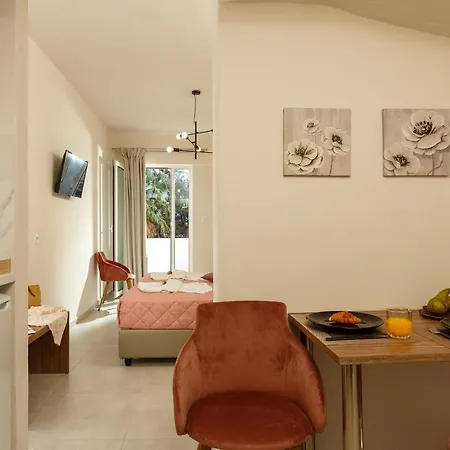 Asterion Luxury Airport Aparthotel *